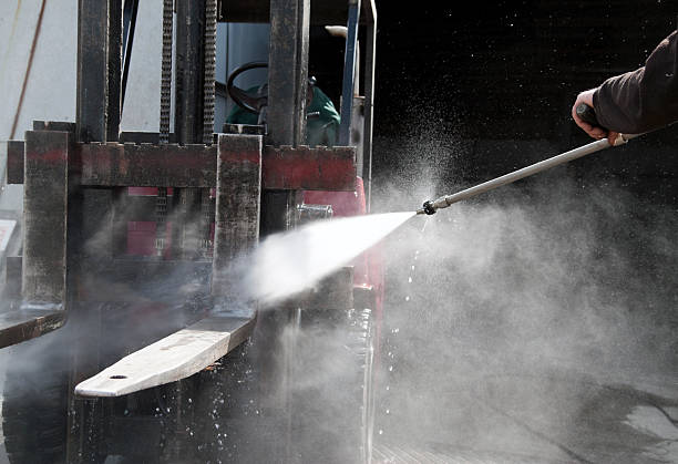 Best Window and Screen Pressure Cleaning in Independent Hill, VA